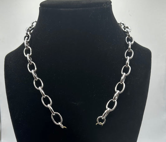 Amanda Link 18” Mega Paper Clip AFN701