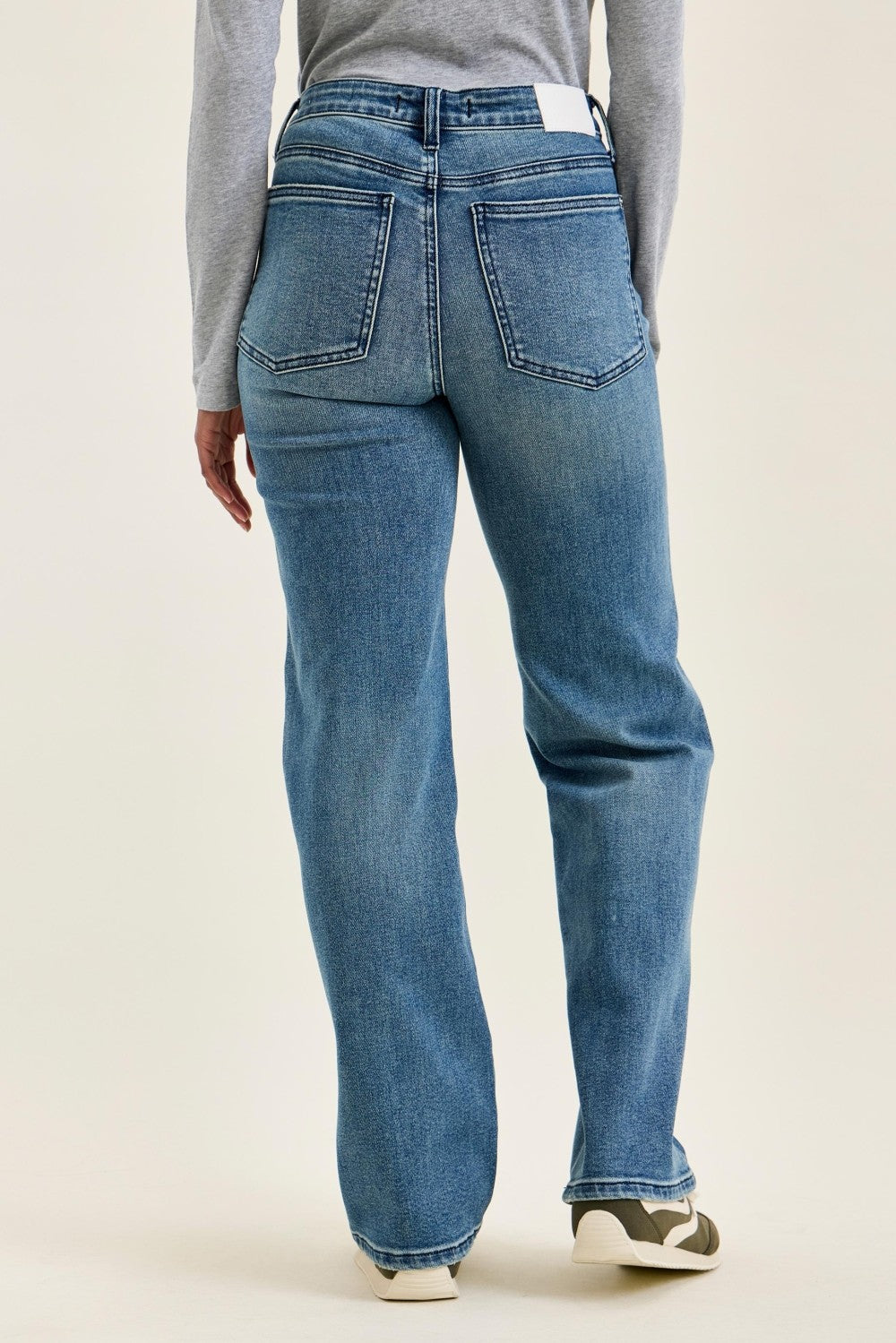 10.7.26 Judy Blue HW R.M. KIMBERLY Straight MD Everyday Indigo 881185REG