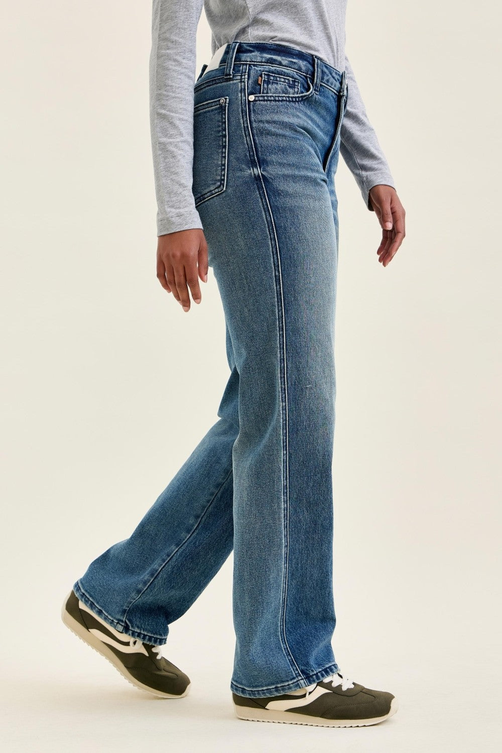 10.7.26 Judy Blue HW R.M. KIMBERLY Straight MD Everyday Indigo 881185REG