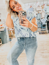 Load image into Gallery viewer, 4.5.23 Shop The Tour Jodifl Resort Top Scrub